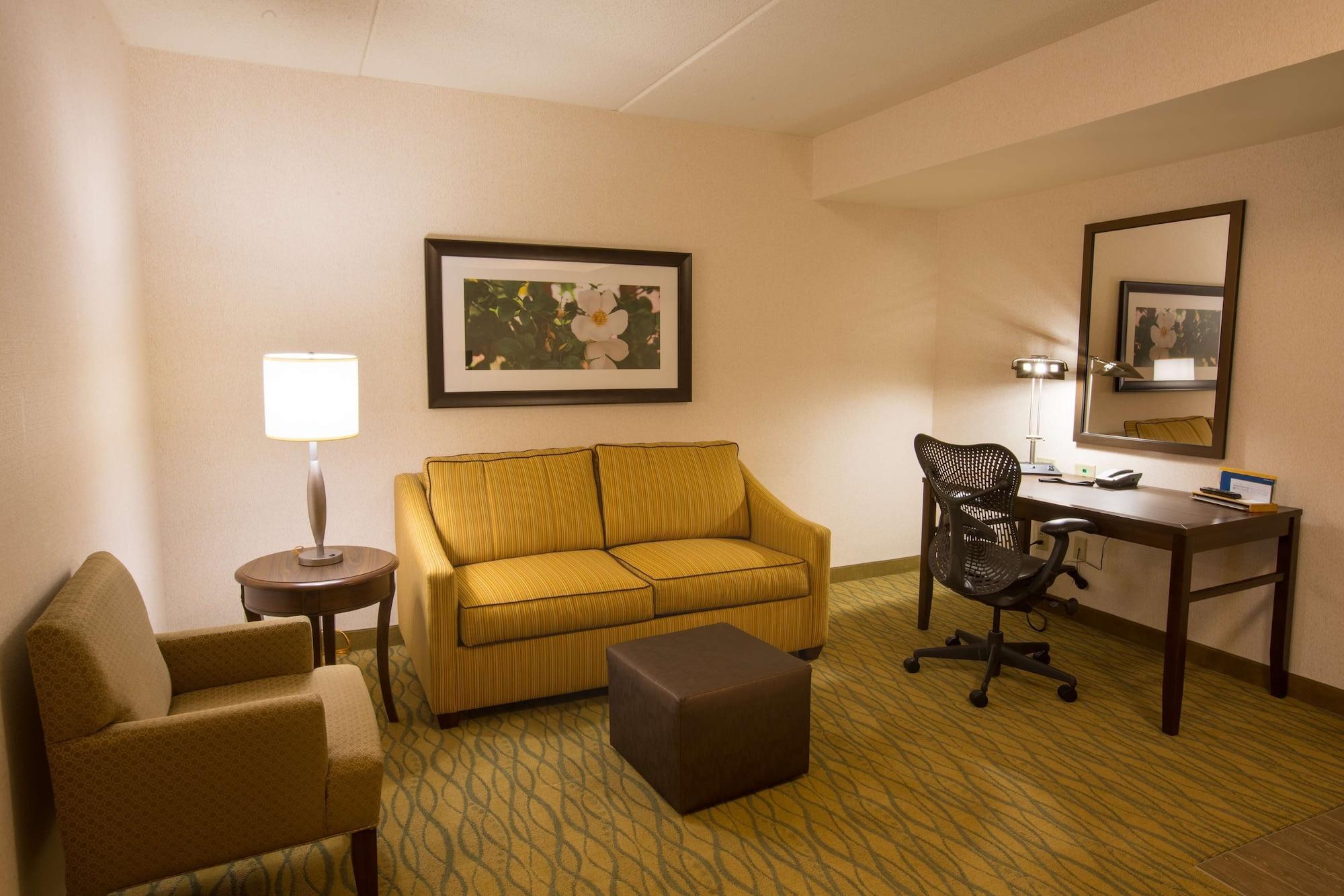 Hilton Garden Inn State College Exterior photo