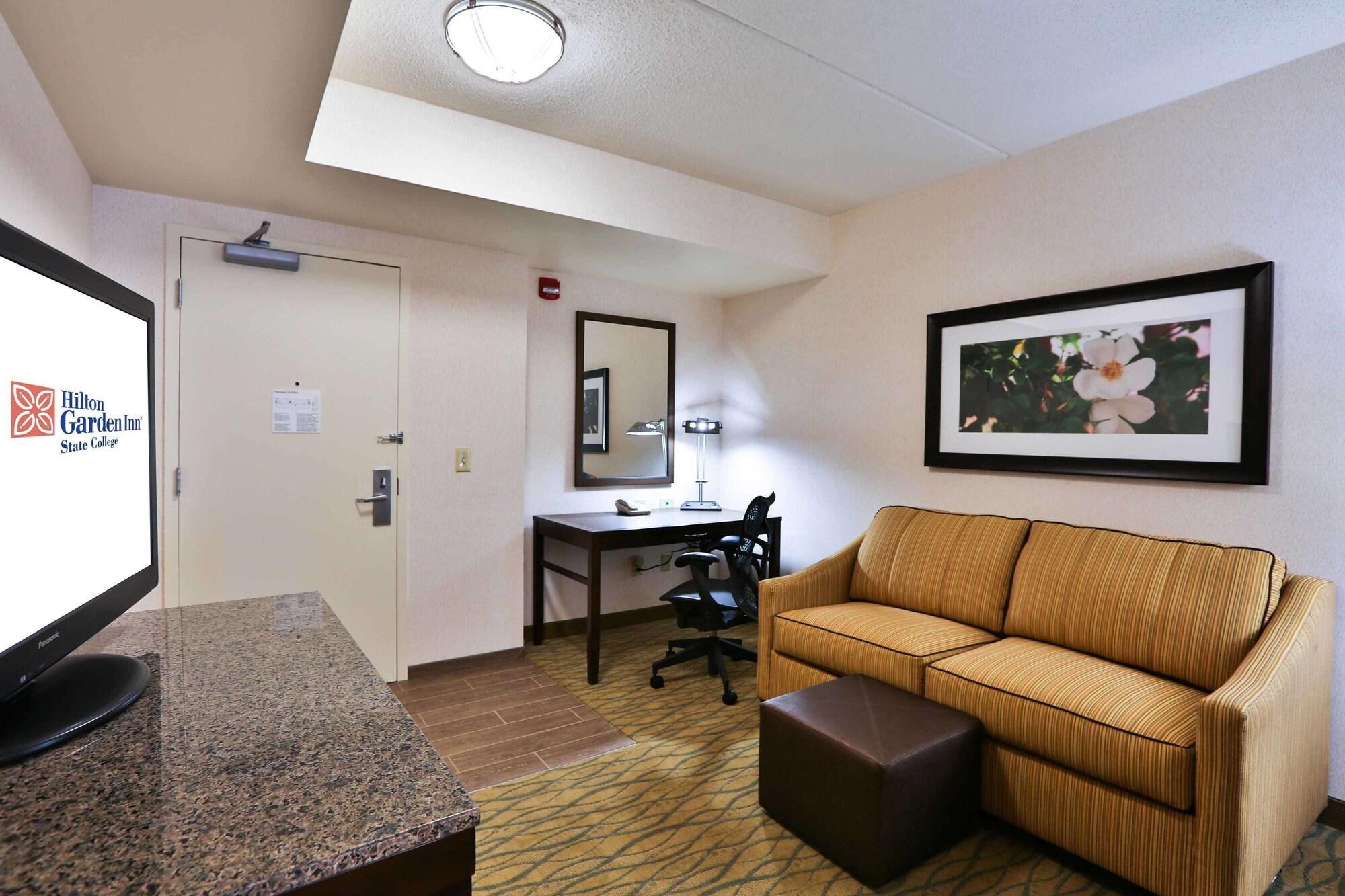 Hilton Garden Inn State College Exterior photo