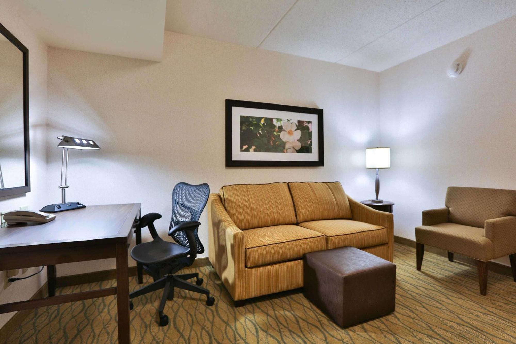 Hilton Garden Inn State College Exterior photo